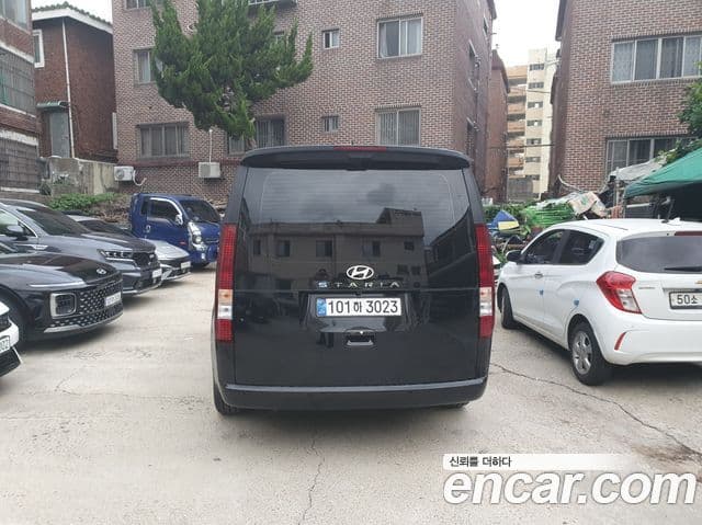 Hyundai Staria 2026 — ფოტო 4/20