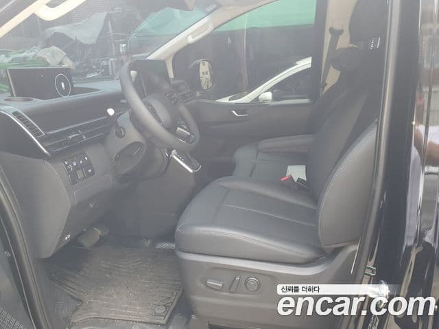 Hyundai Staria 2026 — ფოტო 17/20