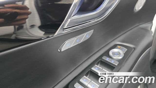 Genesis GV80 2022 — ფოტო 20/20