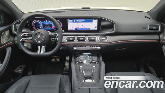 Mercedes-Benz GLE-Class 2025 — ფოტო 6/18