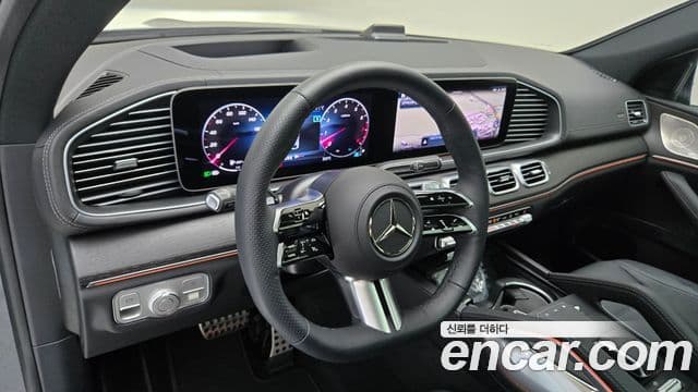 Mercedes-Benz GLE-Class 2025 — ფოტო 13/18