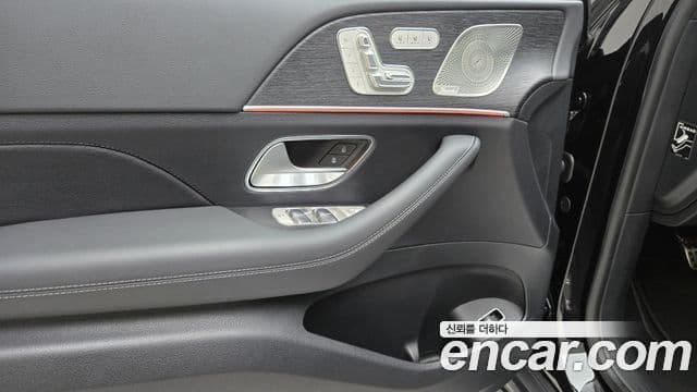 Mercedes-Benz GLE-Class 2025 — ფოტო 15/18