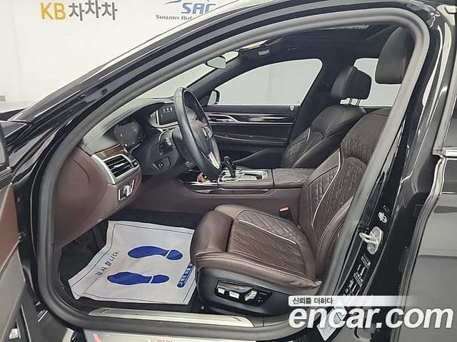 BMW 7 Series 2020 — ფოტო 5/20