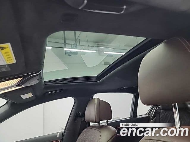 BMW 7 Series 2020 — ფოტო 16/20