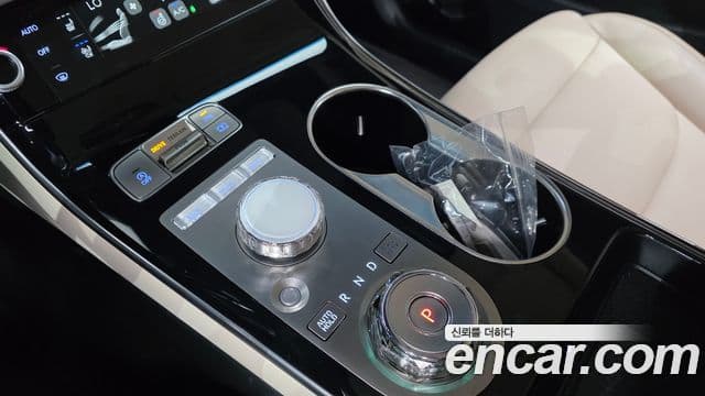 Genesis GV70 2024 — ფოტო 9/20