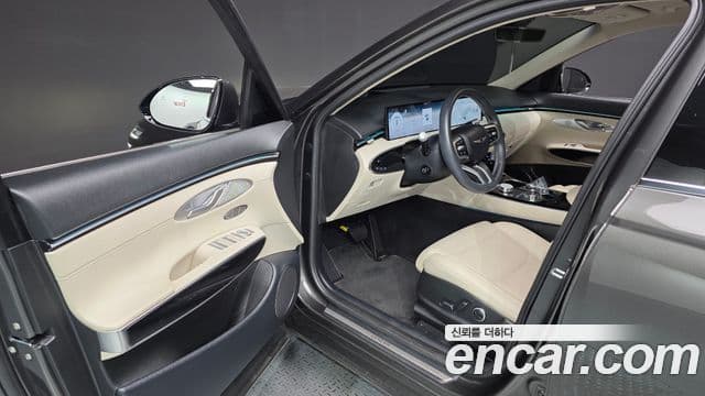 Genesis GV70 2024 — ფოტო 10/20
