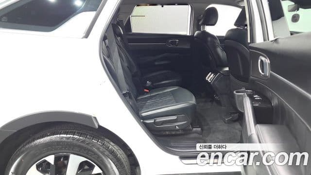 Kia Sorento 2023 — ფოტო 11/20