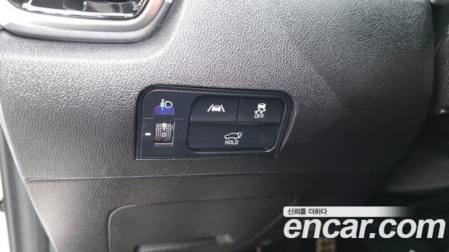 Kia Sorento 2023 — ფოტო 18/20