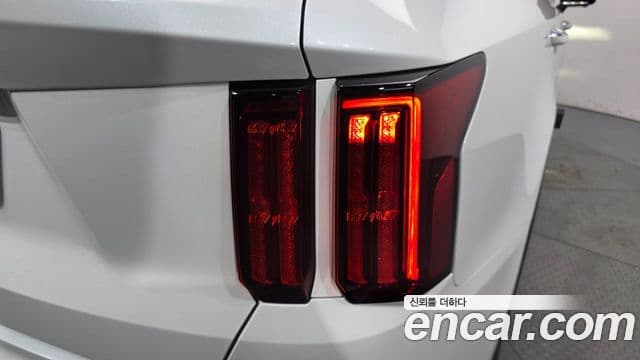Kia Sorento 2023 — Photo 29/33