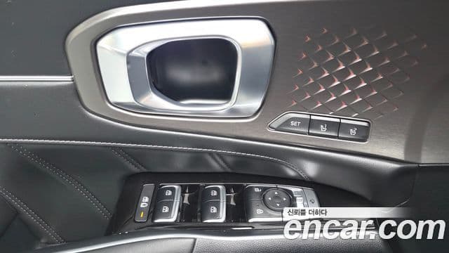 Kia Sorento 2023 — Photo 11/33
