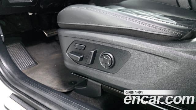 Kia Sorento 2023 — Photo 26/33