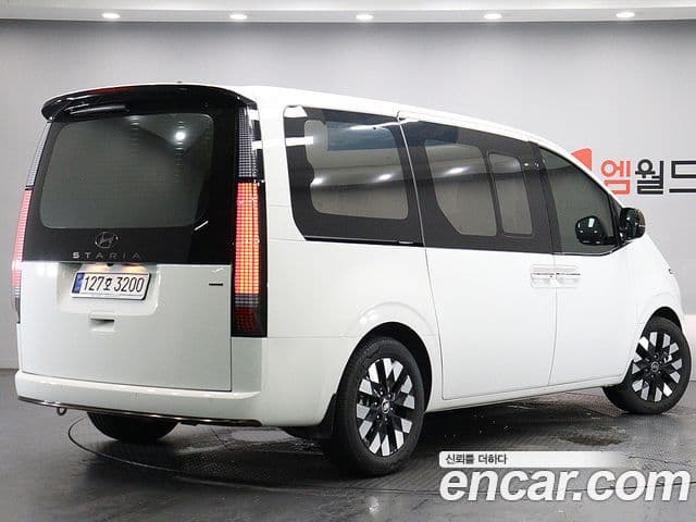 Hyundai Staria 2025 — Şəkil 2/20