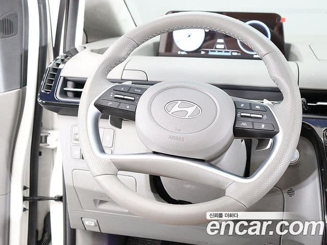 Hyundai Staria 2025 — Şəkil 14/20