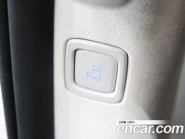 Hyundai Staria 2025 — Şəkil 15/20
