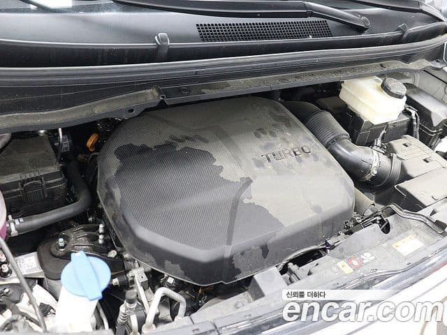 Hyundai Staria 2025 — Şəkil 19/20