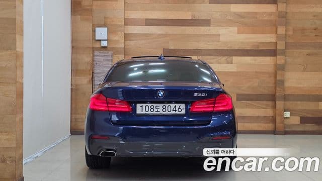 BMW 5 Series 2020 — ფოტო 4/20