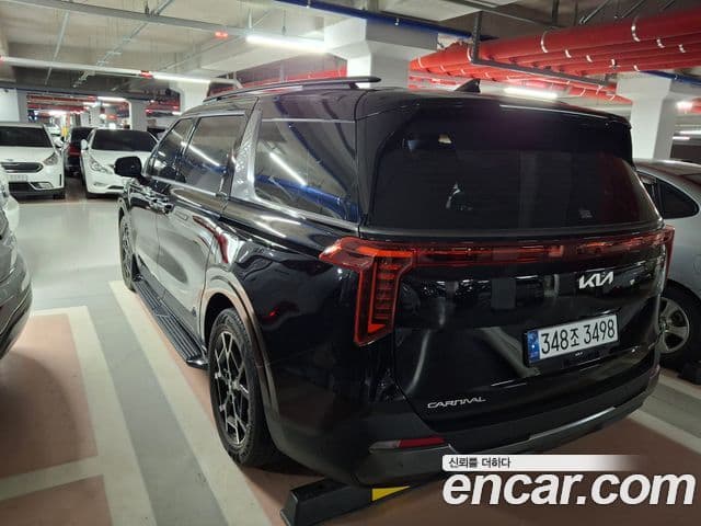 Kia Carnival 2024 — Фото 1/8