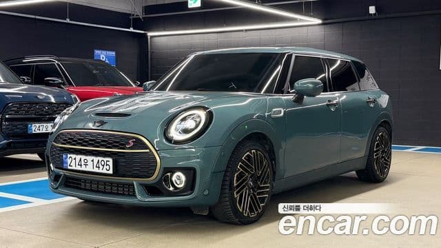 Mini Cooper S Clubman 2024 — Фото 10/20