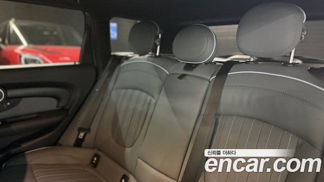 Mini Cooper S Clubman 2024 — Фото 15/20