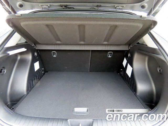 Hyundai Kona 2025 — Фото 16/20