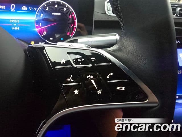 Mercedes-Benz S-Class 2025 — ფოტო 8/18