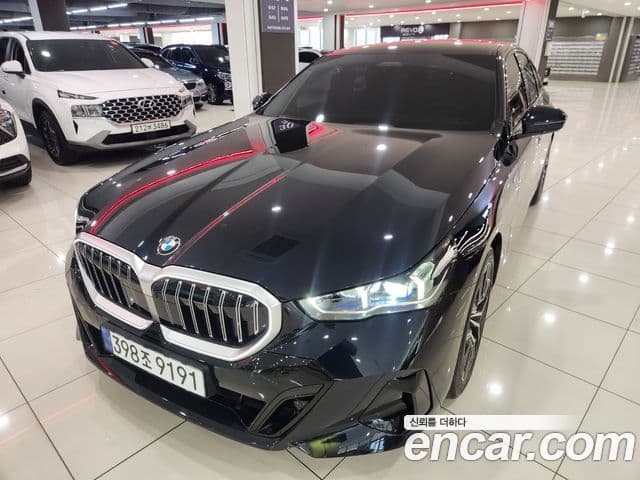 BMW 5 Series 2025 — Şəkil 10/16
