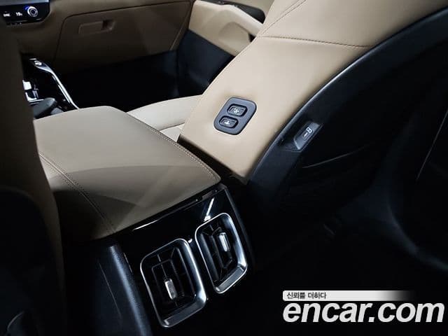 Kia Sorento 2024 — Şəkil 18/20