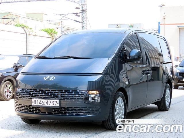 Hyundai Staria 2022 — Фото 1/19