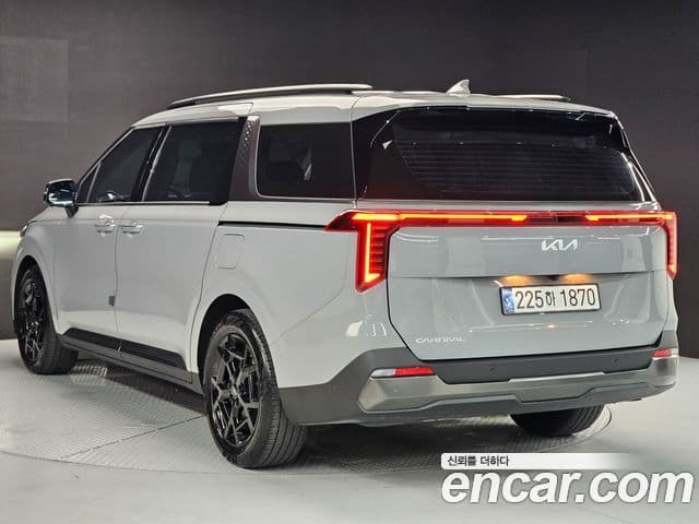 Kia Carnival 2025 — Şəkil 3/20