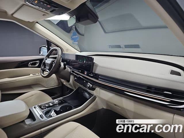 Kia Carnival 2025 — Şəkil 17/20