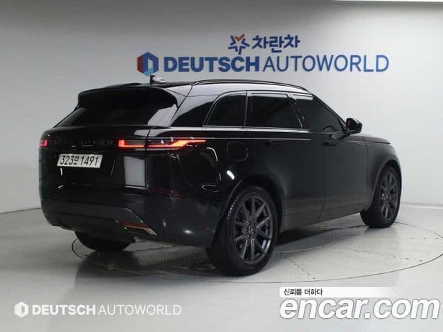 Land Rover Range Rover Velar 2025 — Photo 14/20