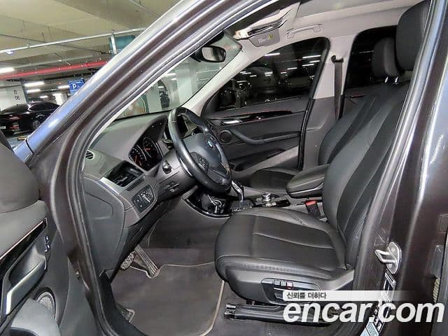 BMW X1 2022 — Photo 11/20