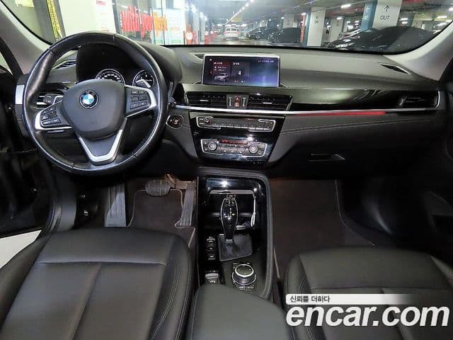 BMW X1 2022 — Photo 13/20