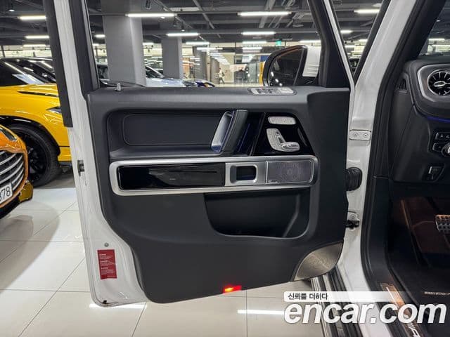 Mercedes-Benz G-Class 2021 — ფოტო 9/16