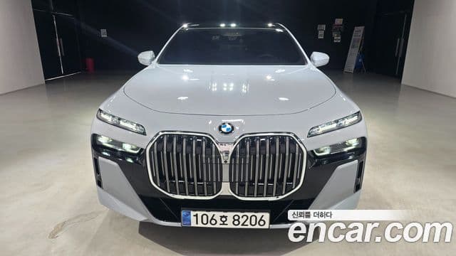 BMW 7 Series 2025 — ფოტო 15/20