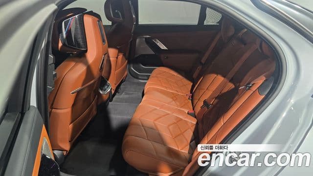 BMW 7 Series 2025 — ფოტო 5/20