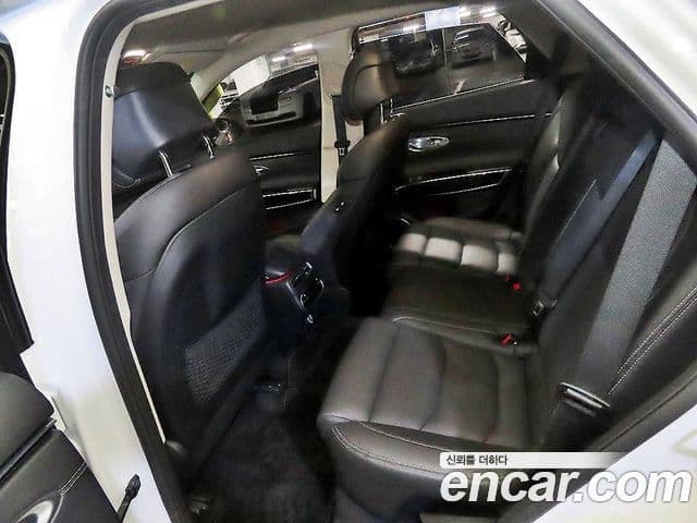 Genesis GV70 2022 — ფოტო 7/20