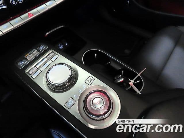 Genesis GV70 2022 — ფოტო 12/20