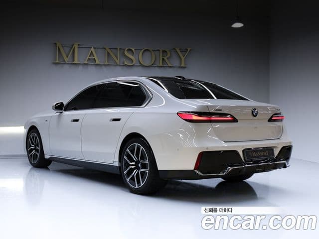 BMW 7 Series 2025 — ფოტო 3/20