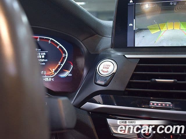 BMW X4 2021 — ფოტო 15/20