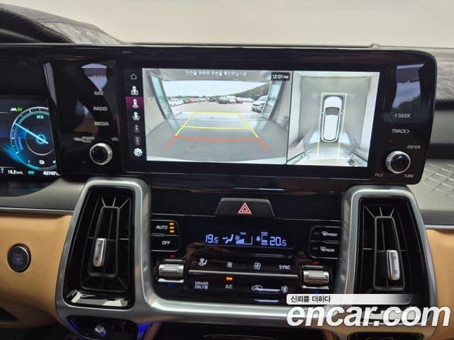 Kia Sorento 2023 — Şəkil 12/20