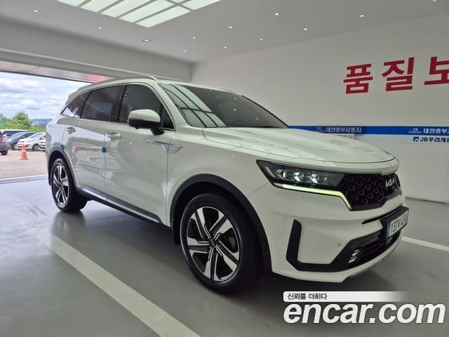 Kia Sorento 2023 — Şəkil 18/20