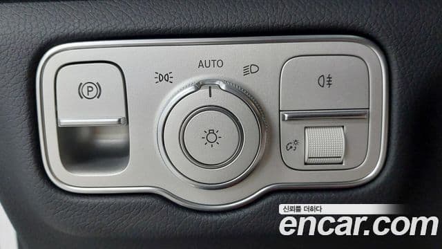 Mercedes-Benz GLE-Class 2025 — Şəkil 18/20