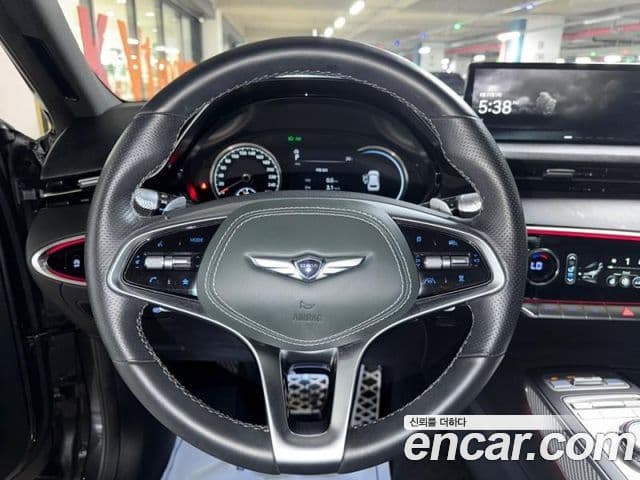 Genesis GV70 2021 — ფოტო 7/20