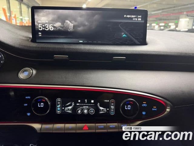 Genesis GV70 2021 — ფოტო 9/20