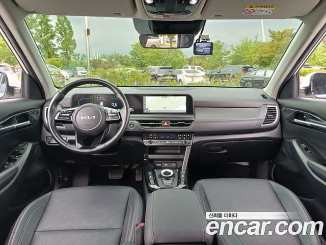 Kia Seltos 2022 — ფოტო 6/20
