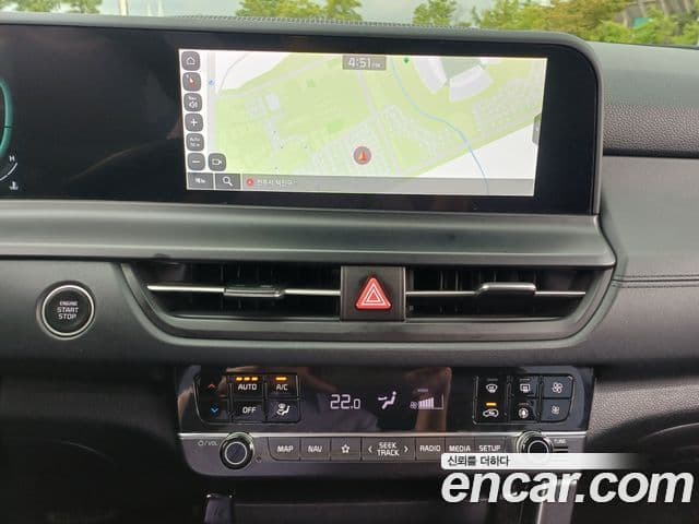Kia Seltos 2022 — ფოტო 11/20