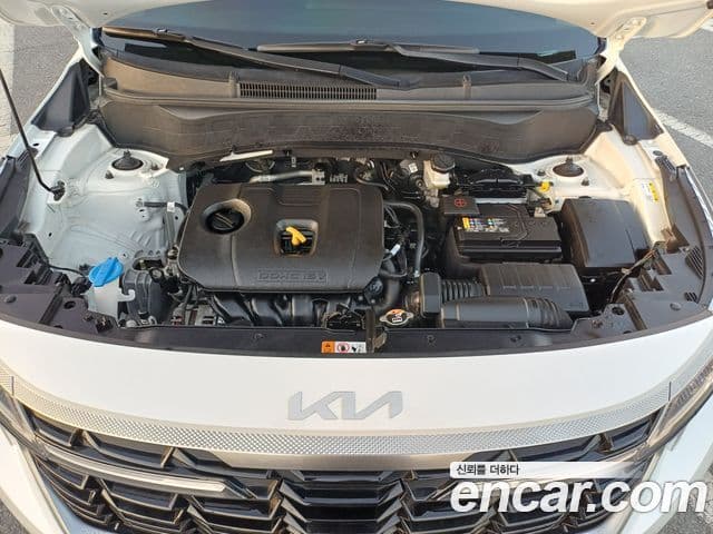 Kia Seltos 2022 — ფოტო 20/20