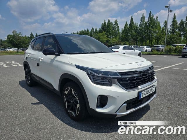 Kia Seltos 2023 — Şəkil 14/18