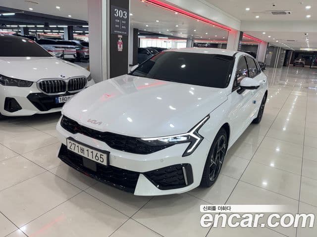 Kia K5 2026 — Şəkil 1/16